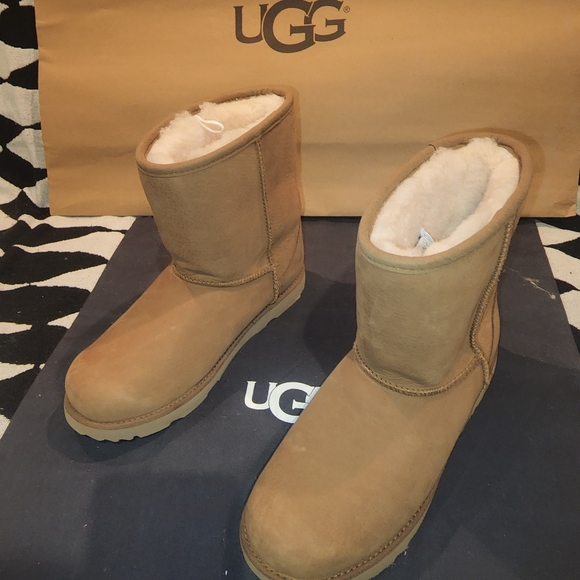 Waterproof boot - Picture 10 of 10